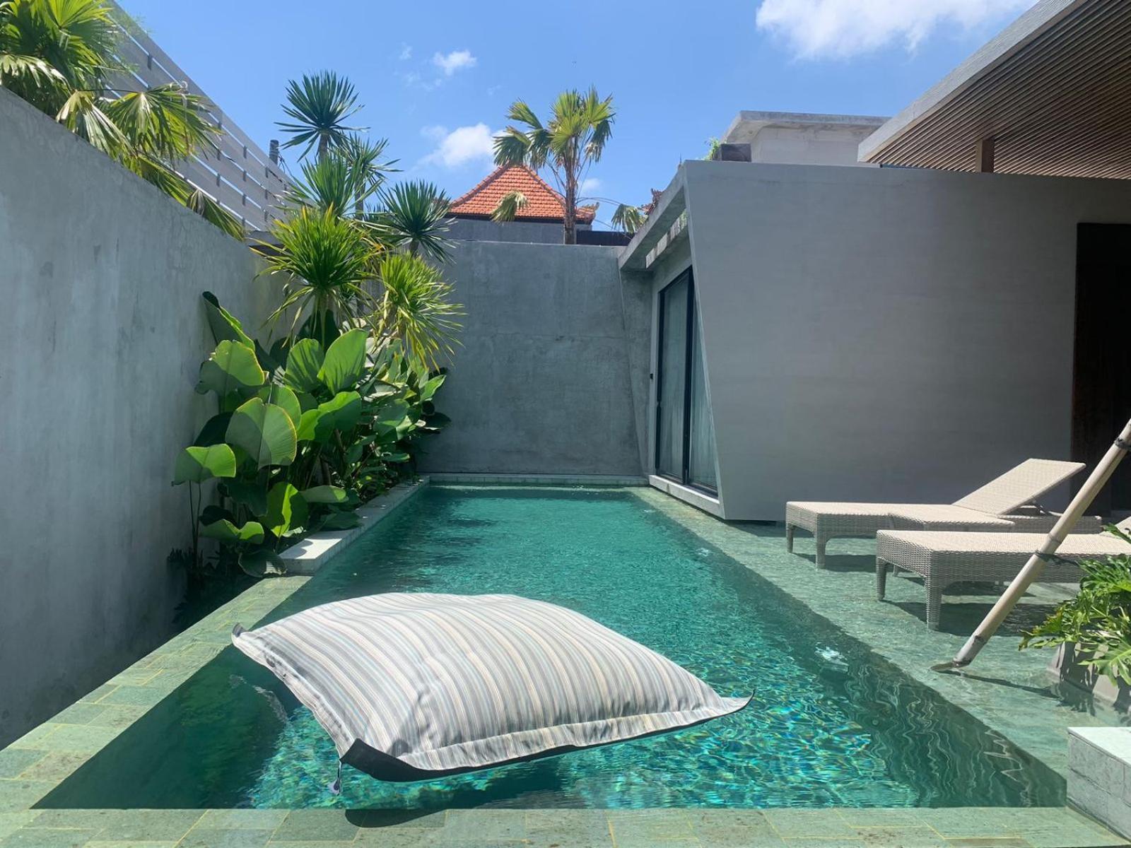 Inspira Seminyak Villa Bagian luar foto